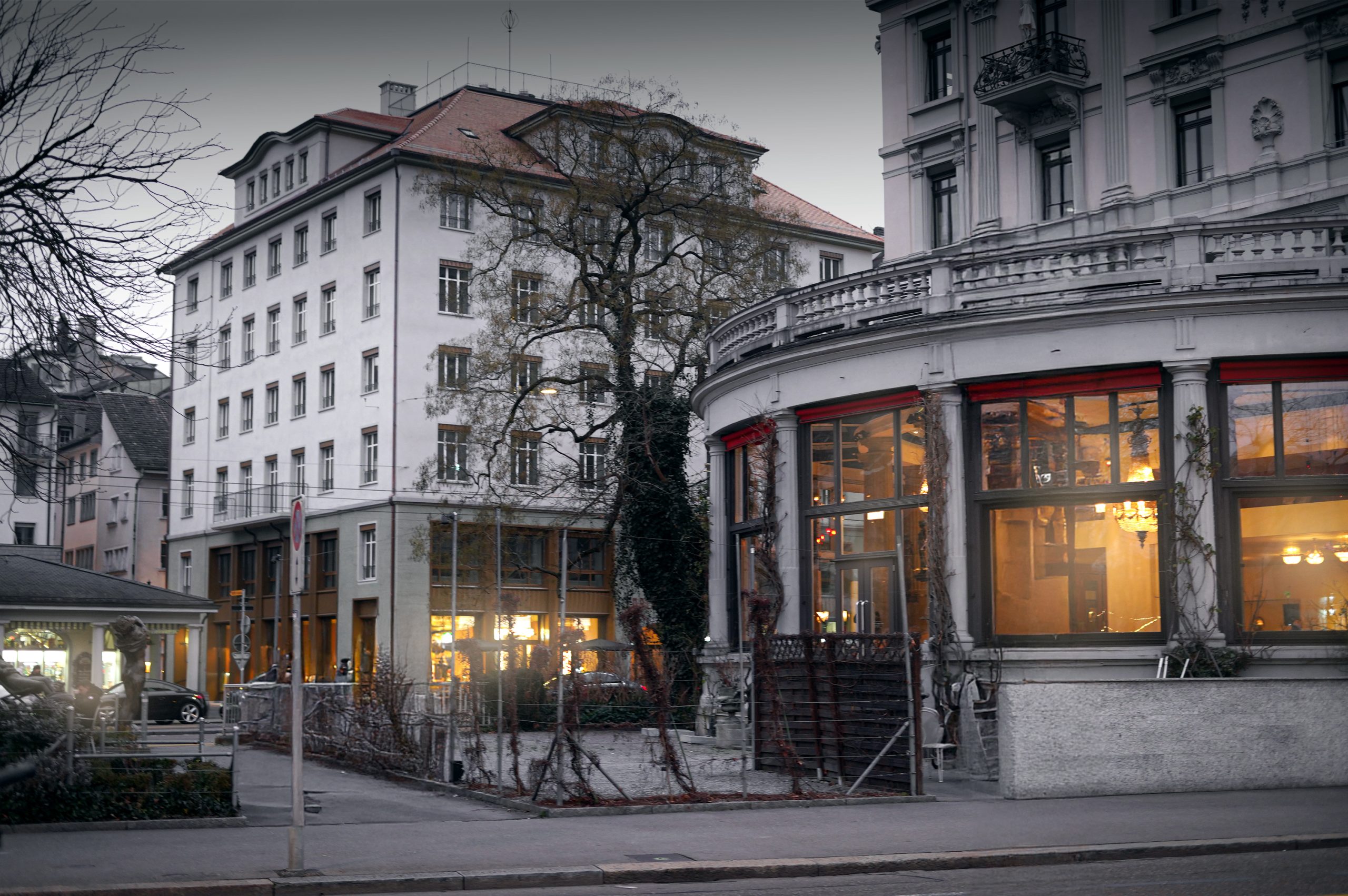 Hochzeitsfotograf Bayern – Raven Fotografie. Fotografie für Hochzeiten, Immobilien, Produkte & Food in Neu-Ulm, München, Augsburg & Ingolstadt.